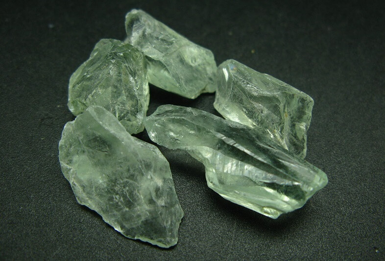 سنگ آمیتیست سبز perasiolite 