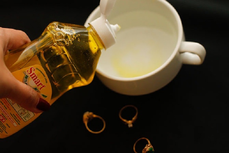 تمیز کردن طلا با مایع ظرفشویی