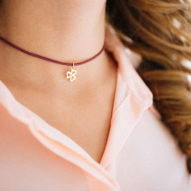 پرسته گردنبند طلا چرم شبدر