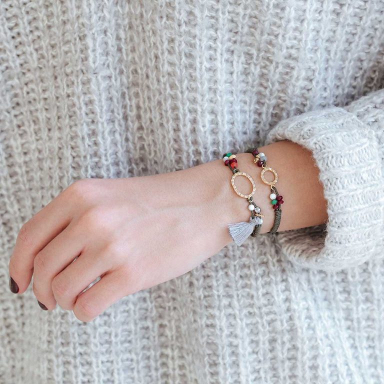 دستبند طلا بافت بیضی نگین داردستبند طلا بافت دایره نگین دار