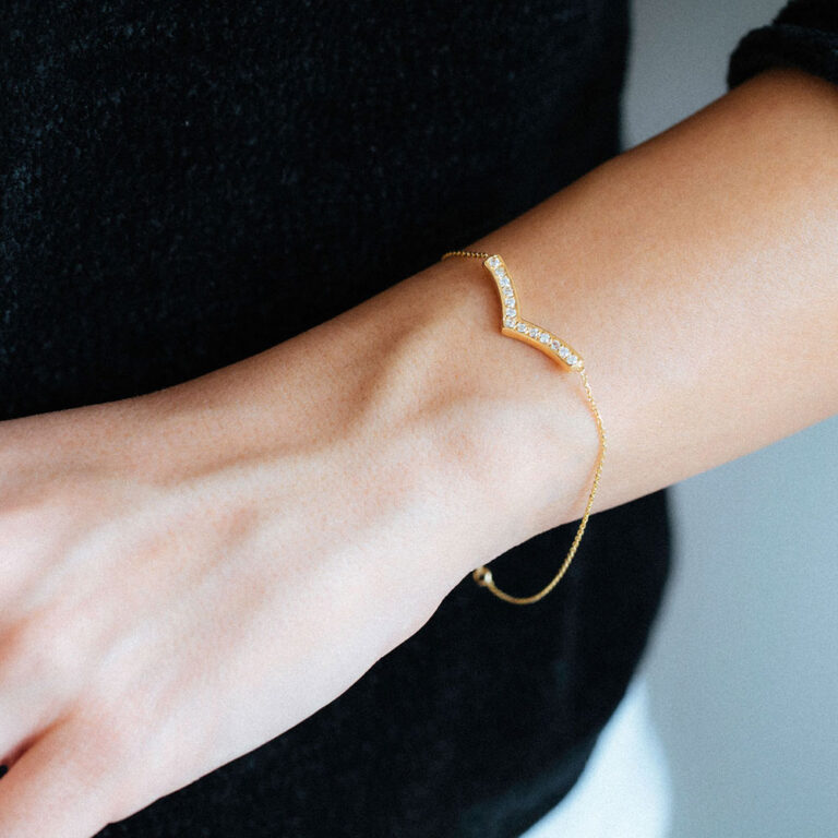 دستبند طلا آدینا