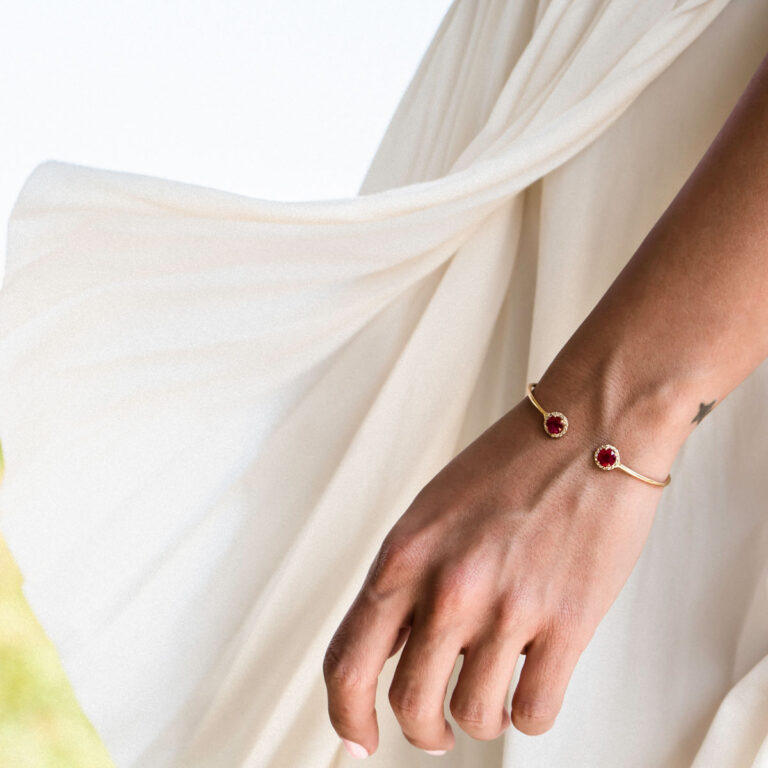 پرسته النگو طلا آویور