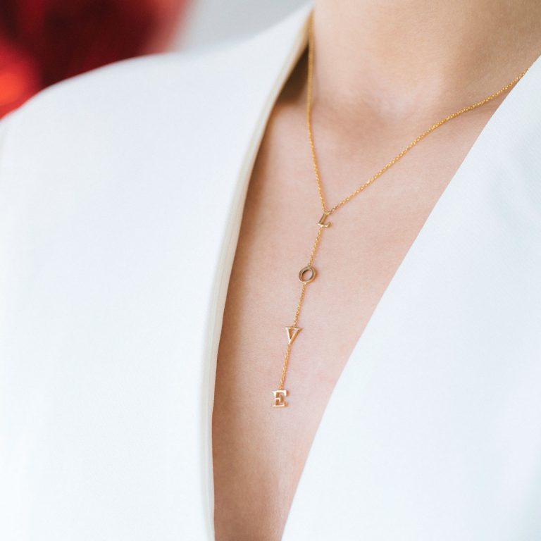 پرسته گردنبند طلا L-O-V-E ۲