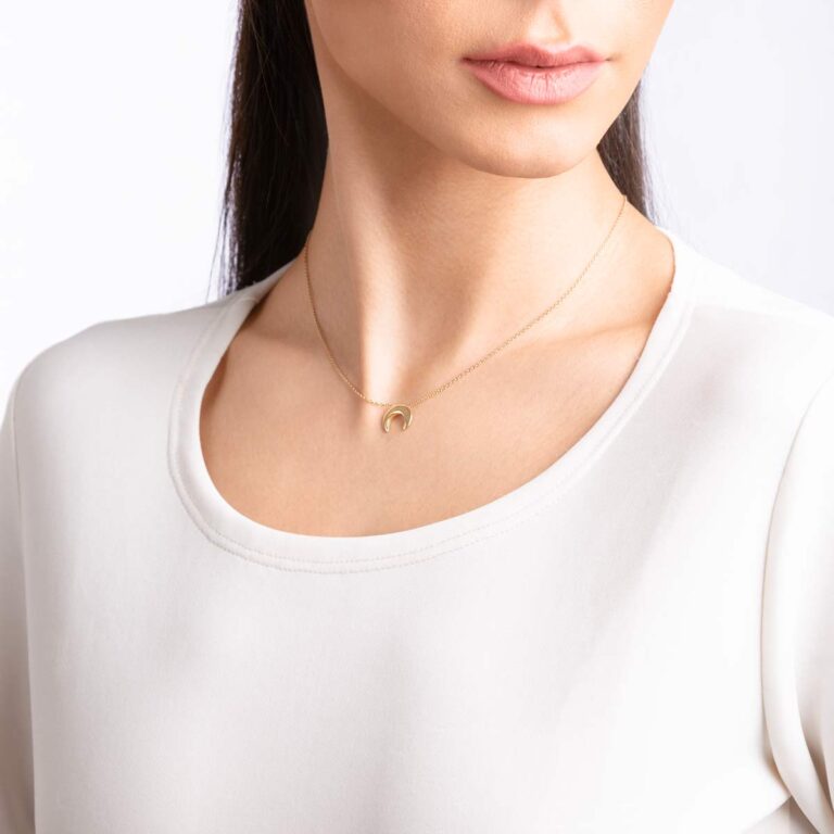 گردنبند طلا ماه