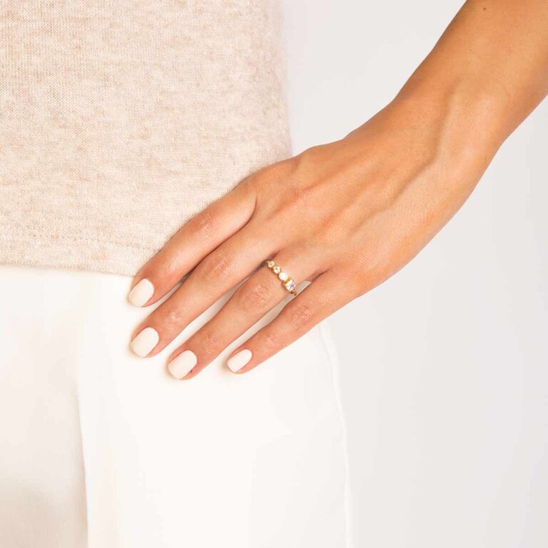 انگشتر طلا لونا پرسته