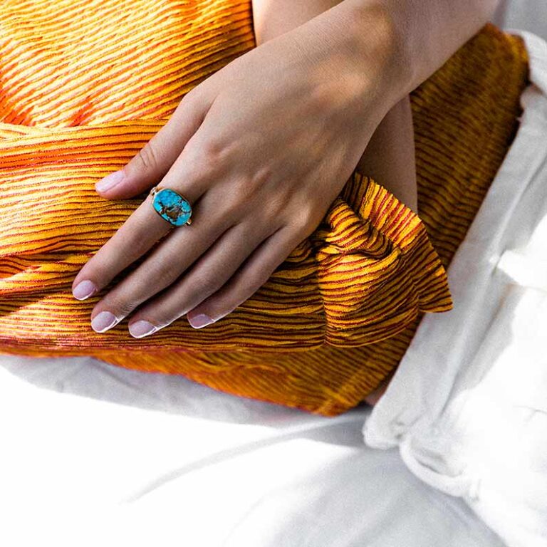 انگشتر طلا فیروزه و نگین پرسته