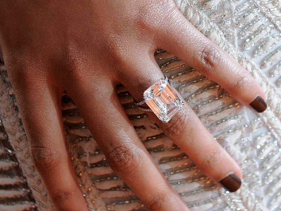 حلقه‌ نامزدی