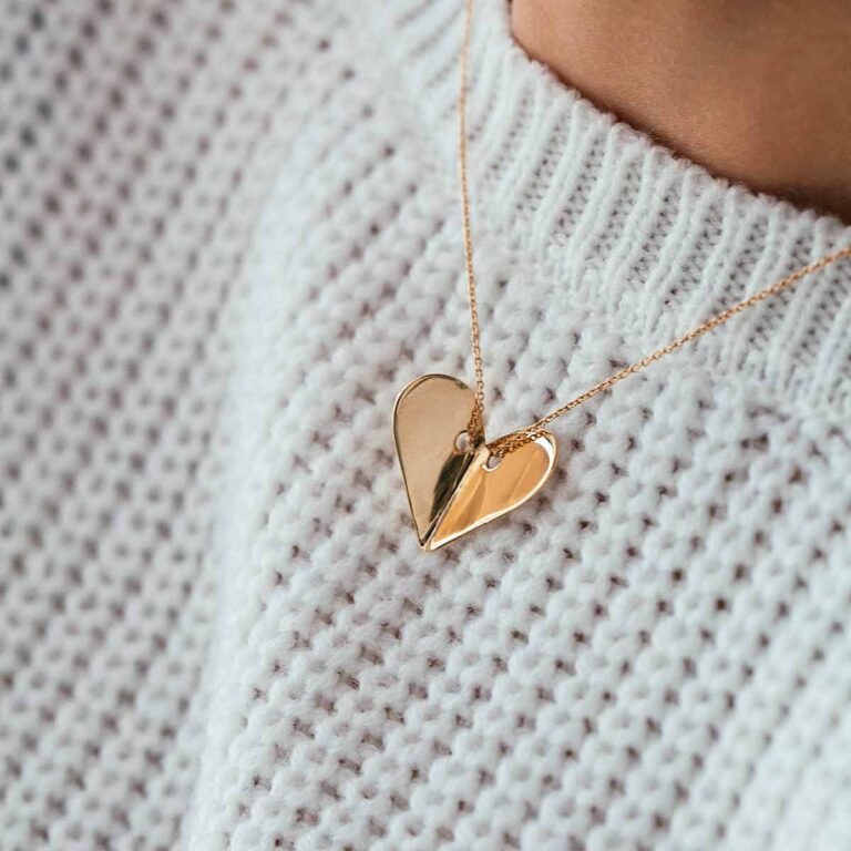 گردنبند طلا قلب پرسته