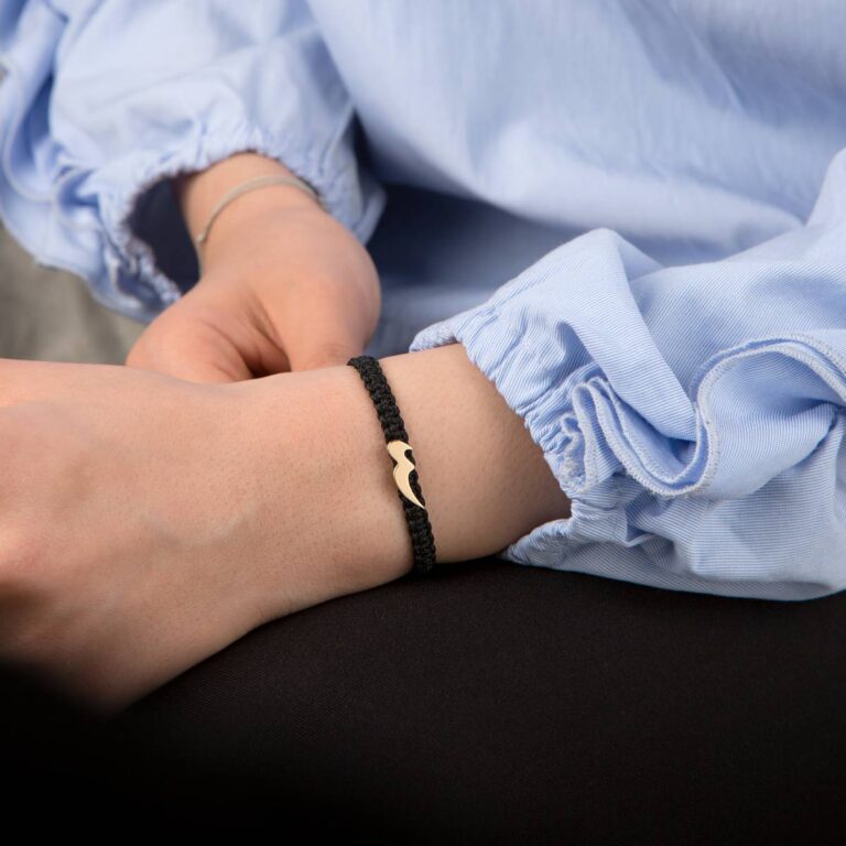 دستبند طلا بافت حرف س