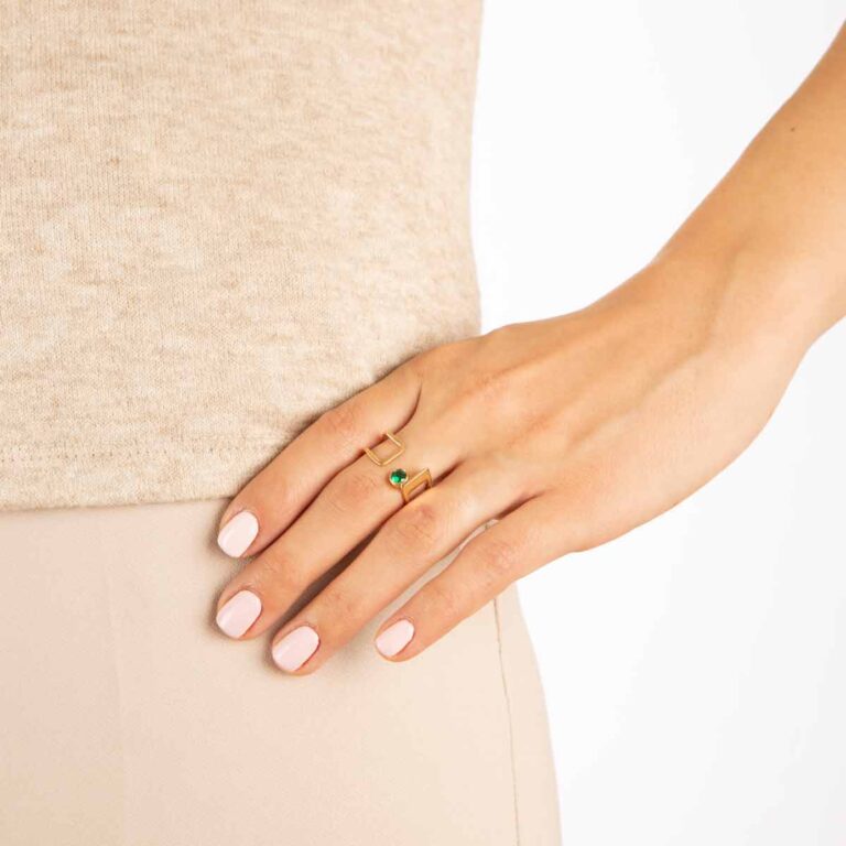 انگشتر طلا دایره سبز پرسته