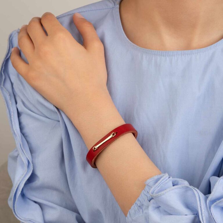 دستبند طلا چرمی قرمز پلیت