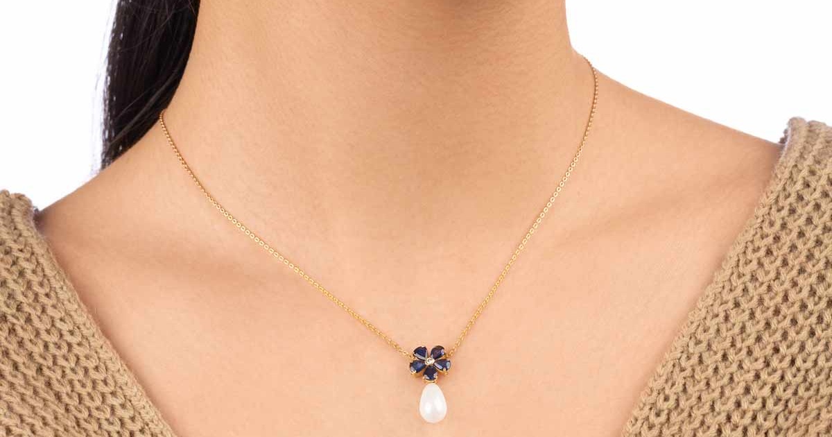 گردنبند مناسب یقه