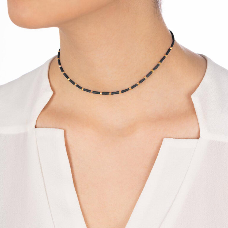 گردنبند طلا سنگی مشکی هجده گوی