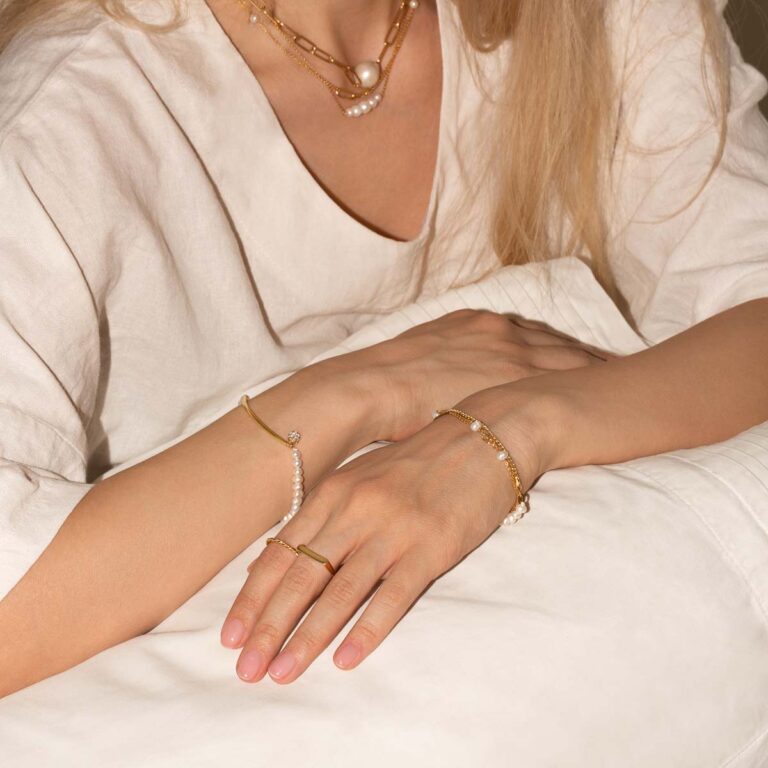 دستبند طلا آدالیا