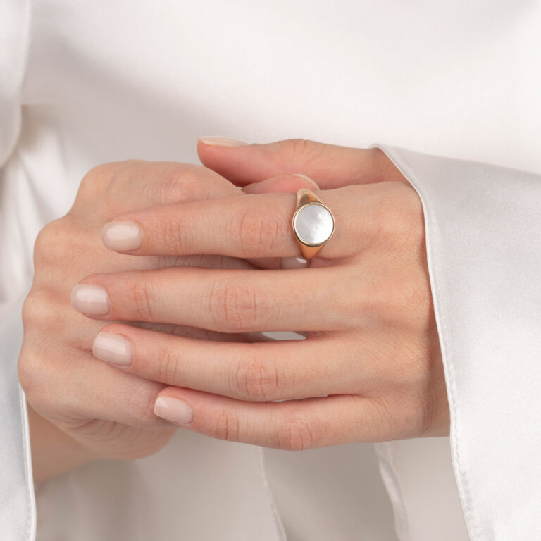 انگشتر طلا پینکی صدف دایره