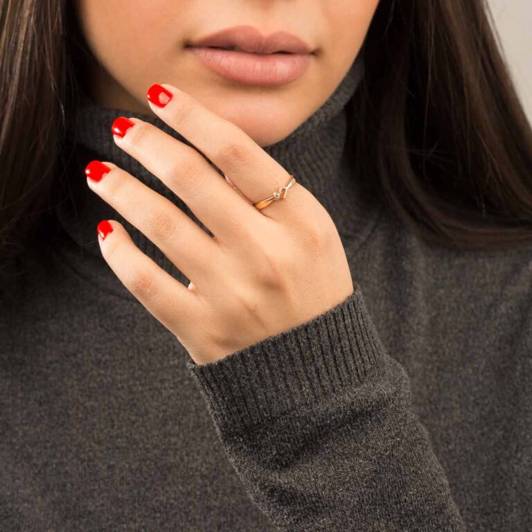 انگشتر طلا قلب تک نگین لونا