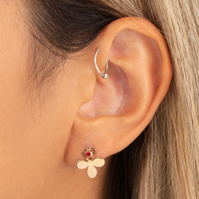 گوشواره طلا گل قلب تک نگین