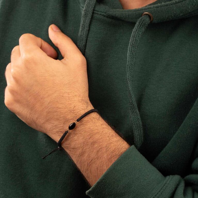 دستبند طلا بیضی شکل مشکی