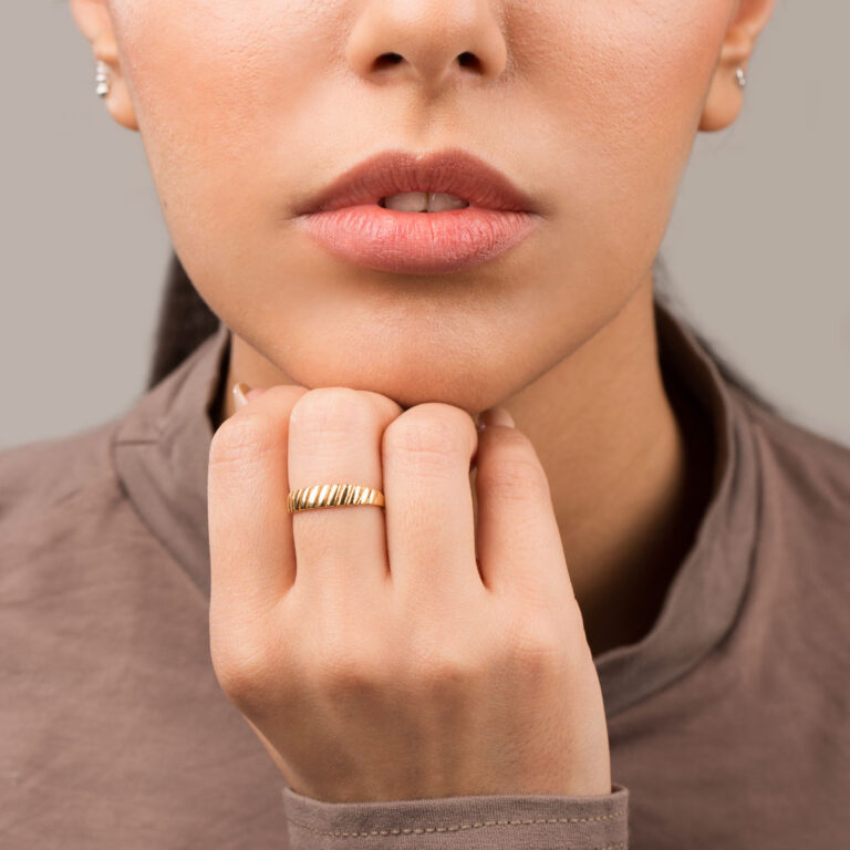 انگشتر طلا سولینا