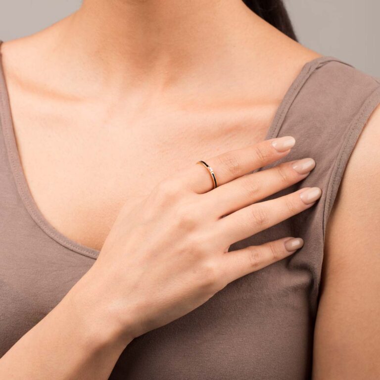 انگشتر طلا لورا