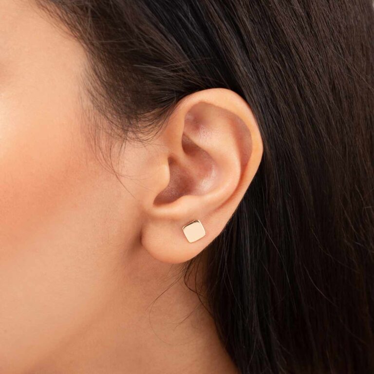 گوشواره تک لنگه مربع