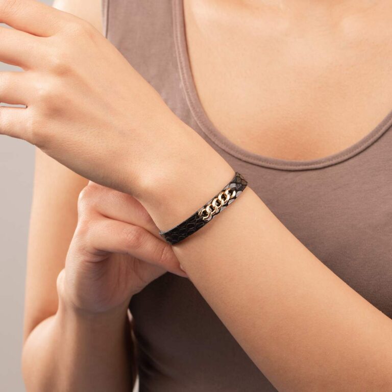 دستبند طلا کارتیر آرکا