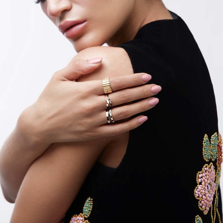 انگشتر طلا لورا