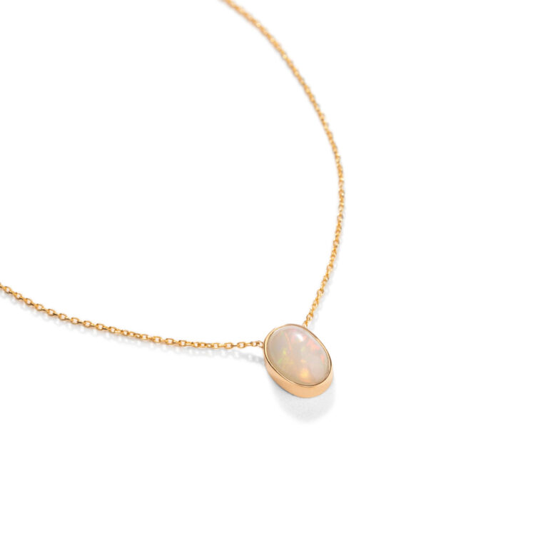 گردنبند طلا لیزا صدفی