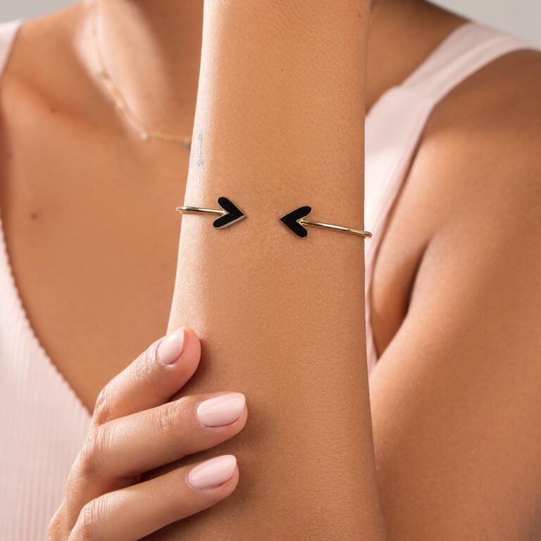 النگو طلا قلب مشکی مینا کاری