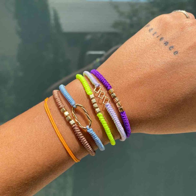 دستبند طلا بافت بیضی پیچ