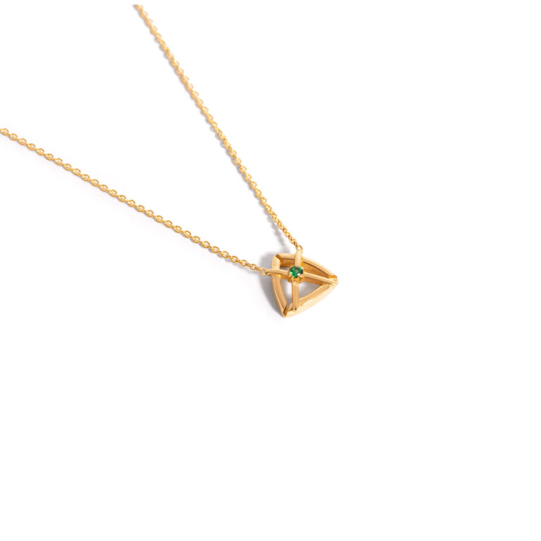 Moron gold necklace g