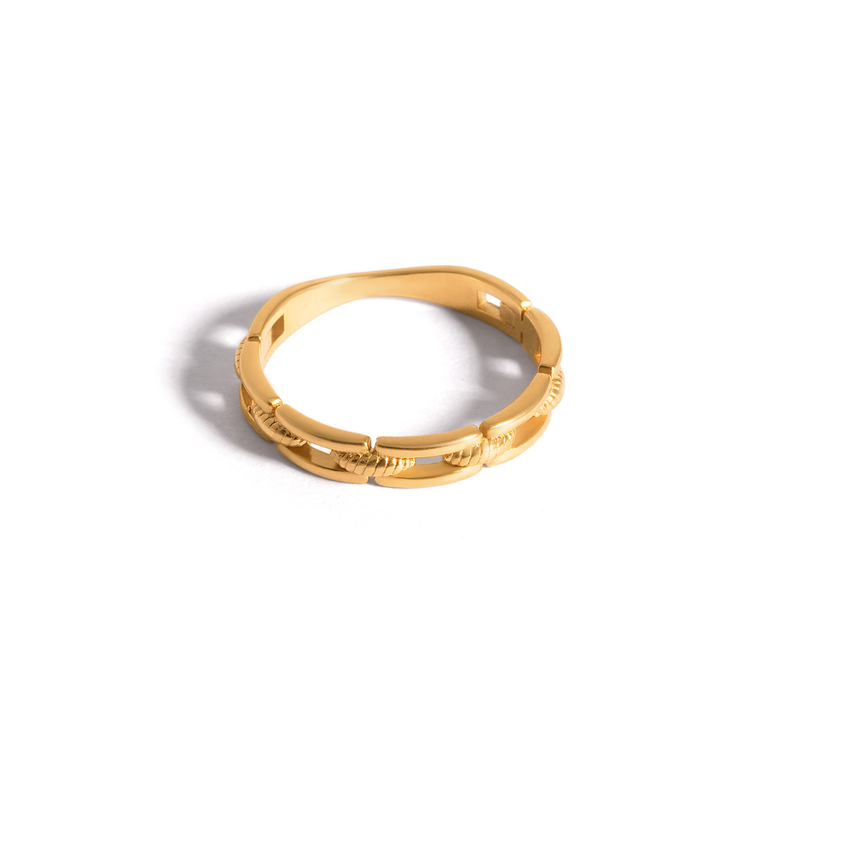 Arishida's gold ring g