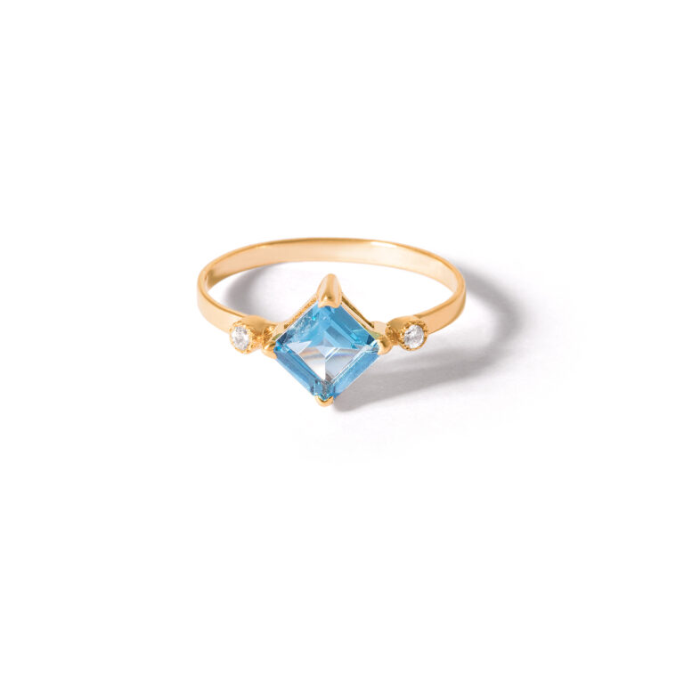 Armis gold ring g