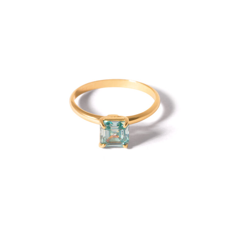 Blue gold ring g