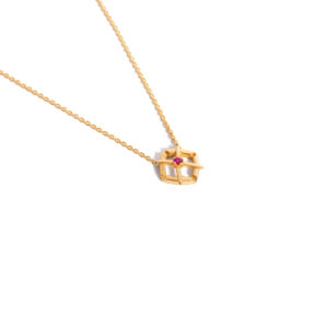 Lisa's gold necklace g