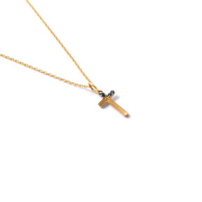 Gold cross necklaceg