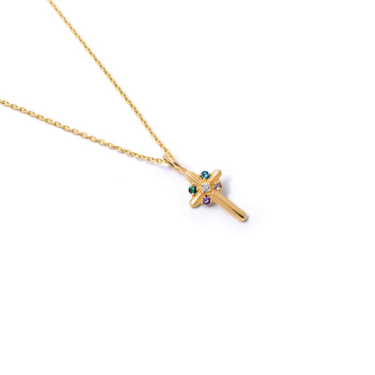 Raisa cross gold necklaceg