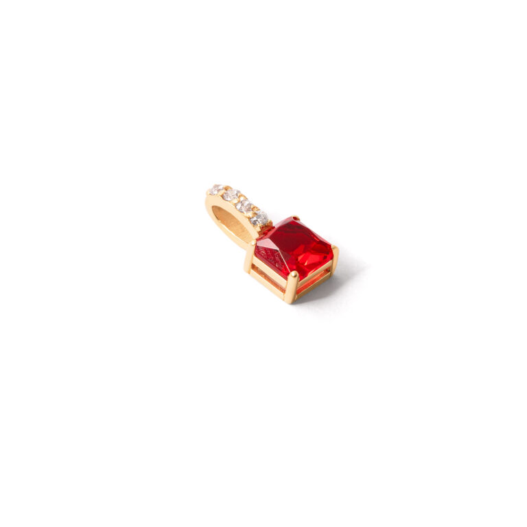 Rira red square gold pendant g