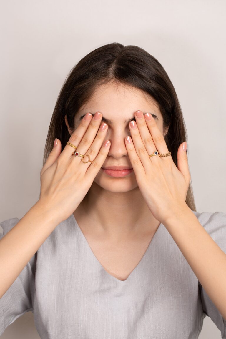 انگشتر طلا گل ماهونیا - تصویر 4