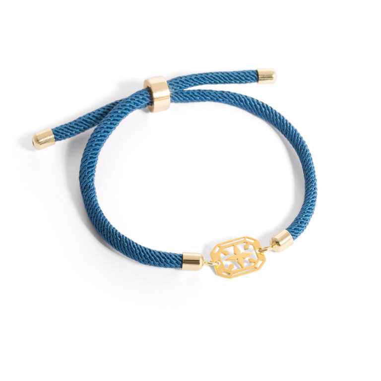 Gold bracelet with slim texture g