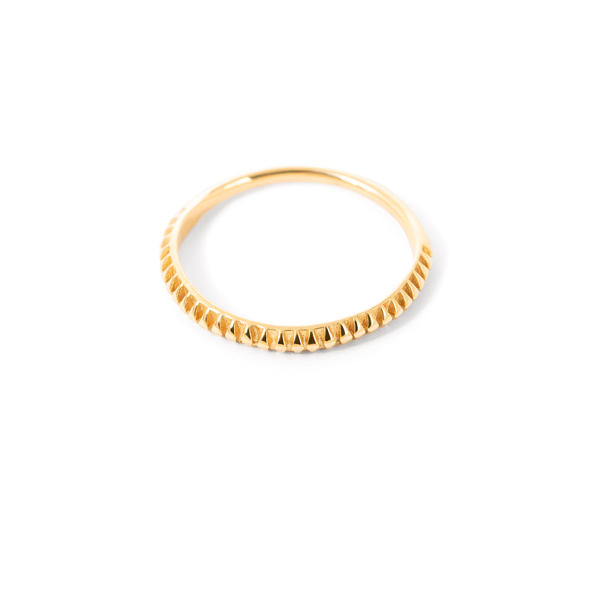 Grooved gold ring g