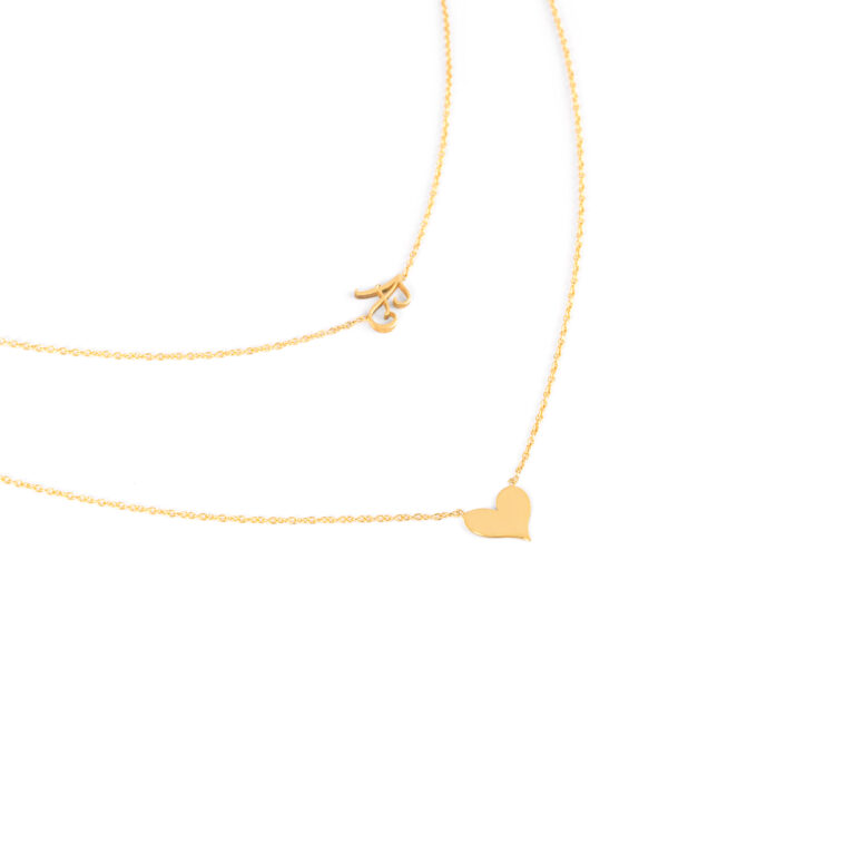 A gold heart necklaceG