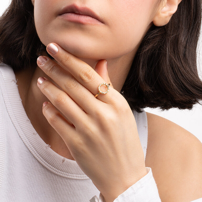 انگشتر طلا دایره نگین دار رامیتا گالری طلا پرسته