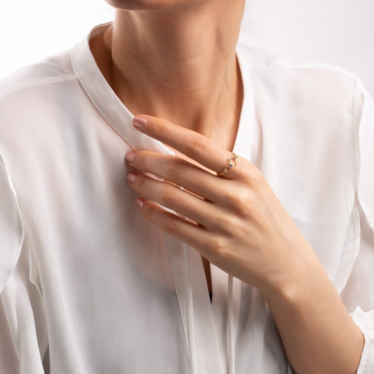 انگشتر طلا نگین دار تاروشین گالری طلا پرسته