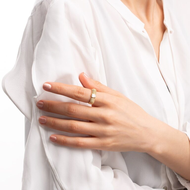 انگشتر طلا تک نگین جاوان گالری طلا پرسته