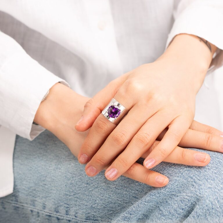 انگشتر نقره تک نگین بنفش گالری طلا پرسته