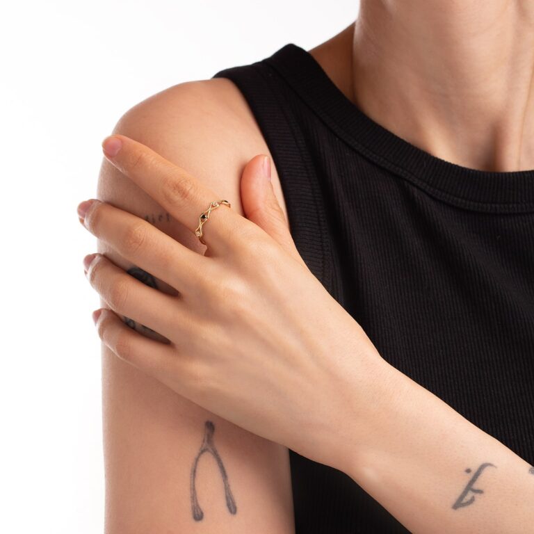 انگشتر طلا نگین دار مروان گالری طلا پرسته