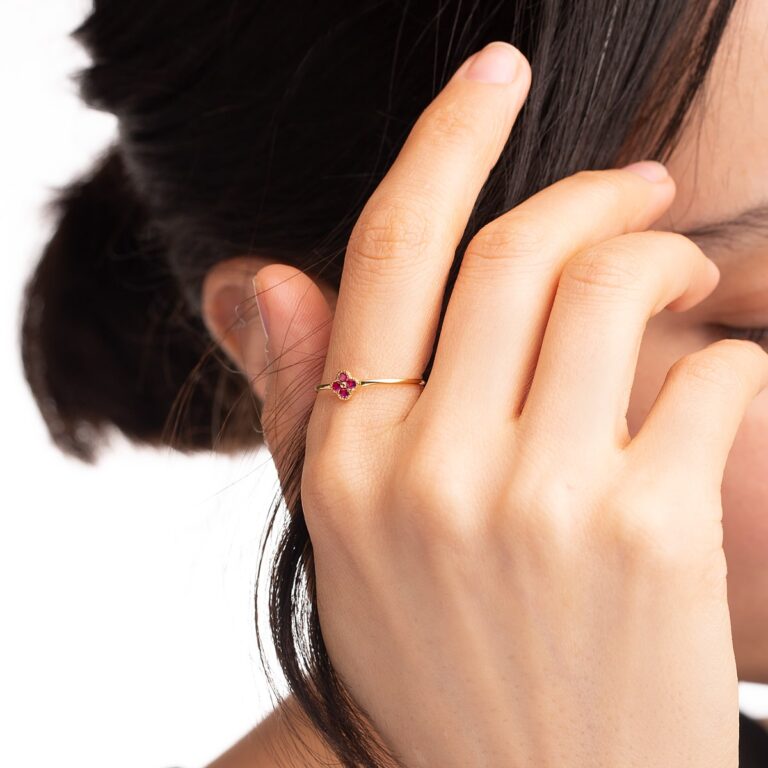 انگشتر طلا ونکلیف نگین سرخابی گالری طلا پرسته