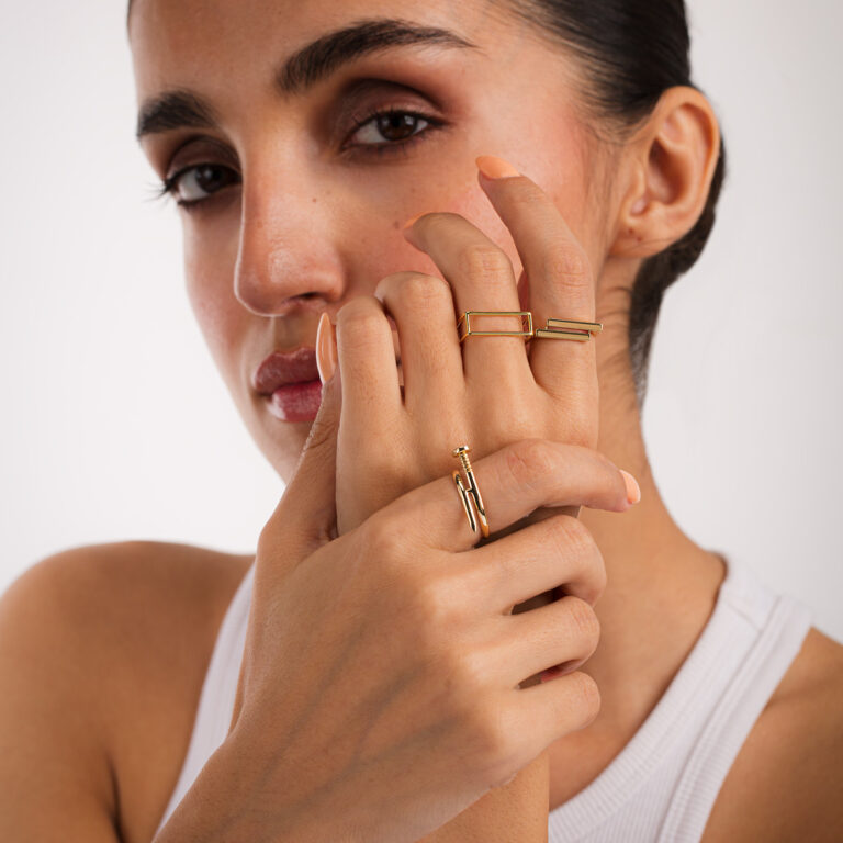 انگشتر طلا فریم مستطیل گالری طلا پرسته