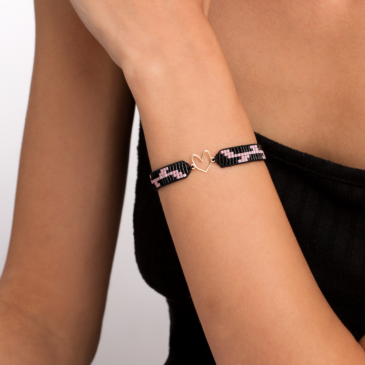 دستبند طلا بافت منجوقی قلب